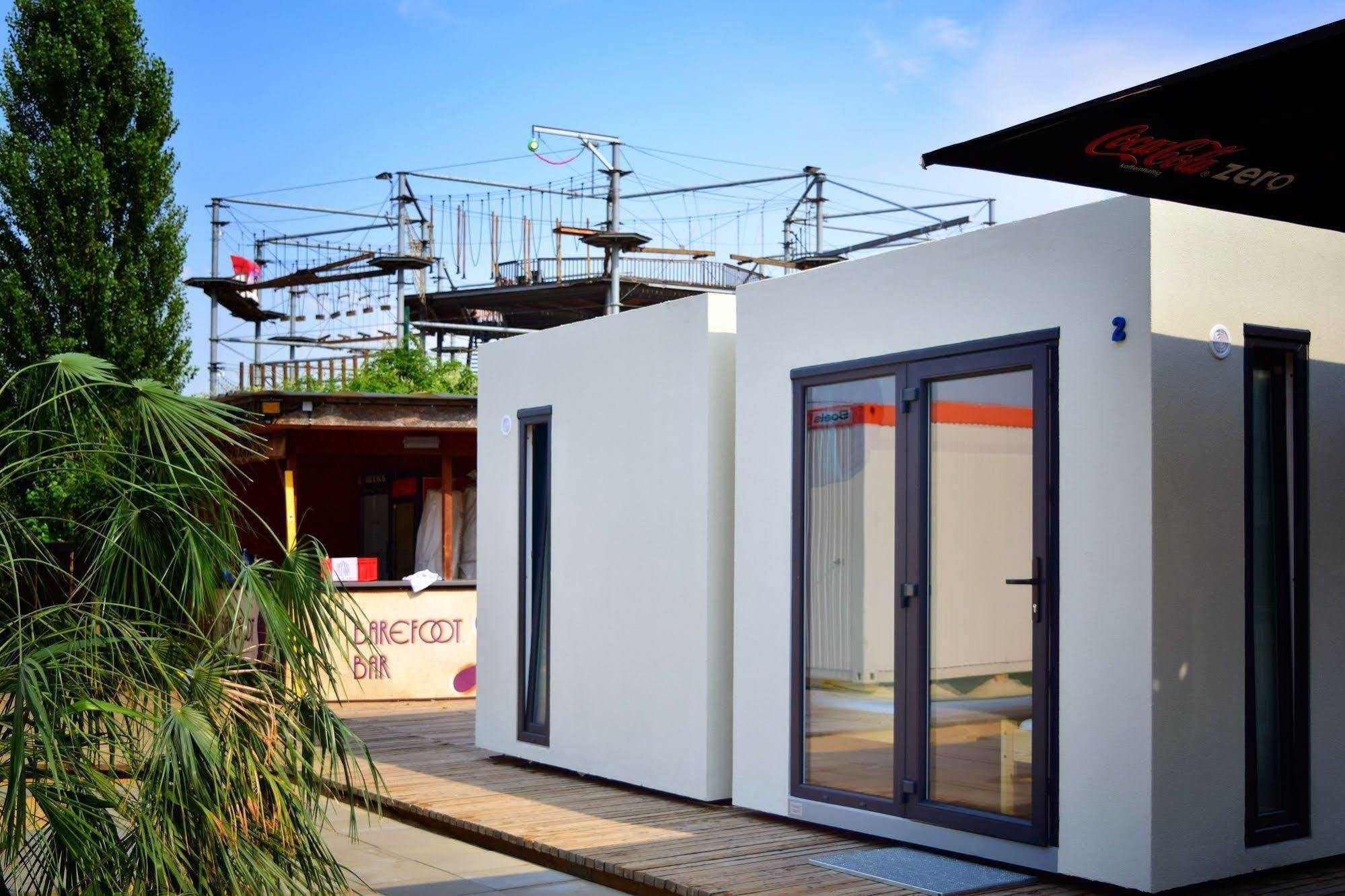 Cube Lodges Berlin Mitte Exterior foto